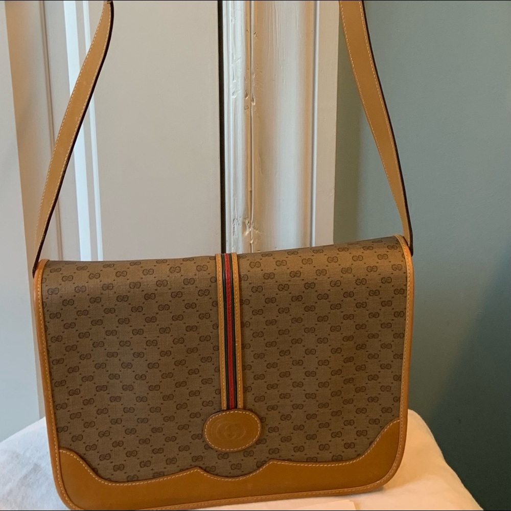 ❌❌❌SOLD❌❌❌ Vintage Gucci Crossbody Bag